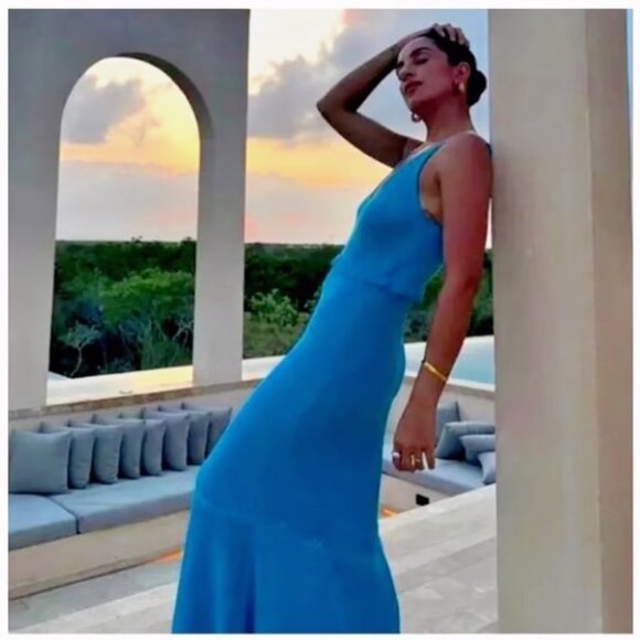 House Of Harlow 1960 Red Knit Maxi Dress With Ruffle Detail & Flared Hem Size S - Picture 5 of 13